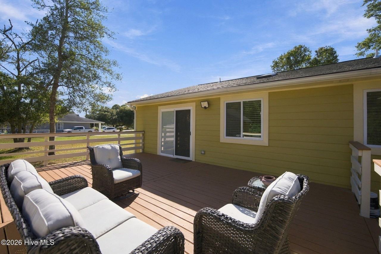 2878 Sea Aire Dr Sw - Photo 6 of 50