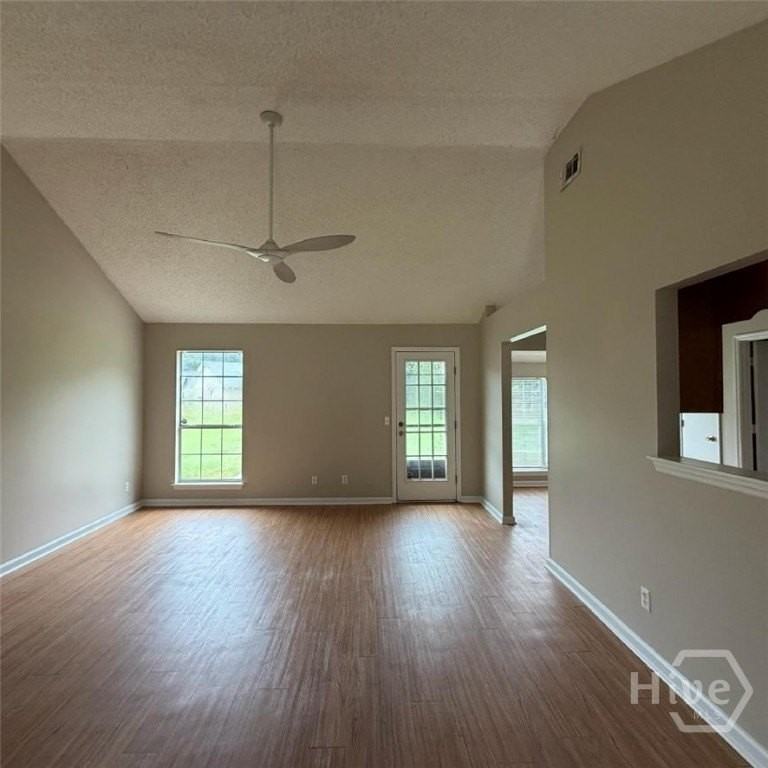 40 Lewis Dr - Photo 2 of 14