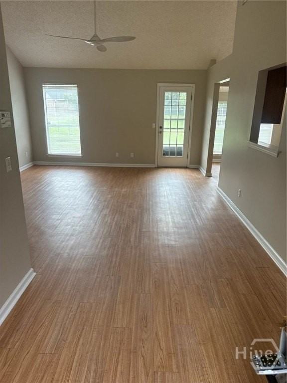 40 Lewis Dr - Photo 3 of 14