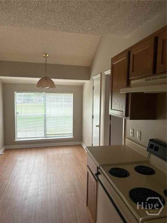 40 Lewis Dr - Photo 5 of 14