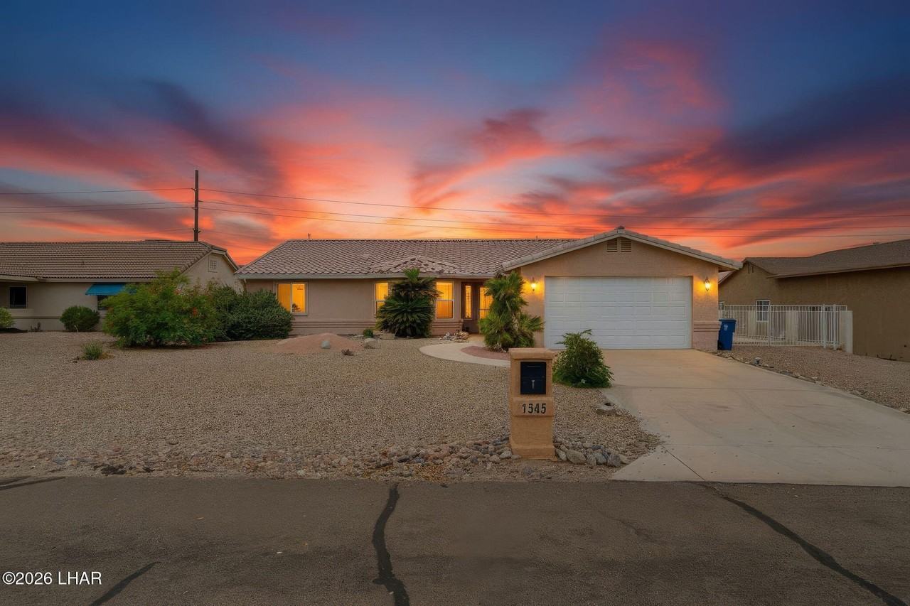 1345 Tanqueray Dr - Photo 3 of 50