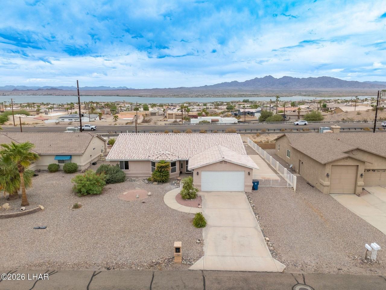 1345 Tanqueray Dr - Photo 4 of 50