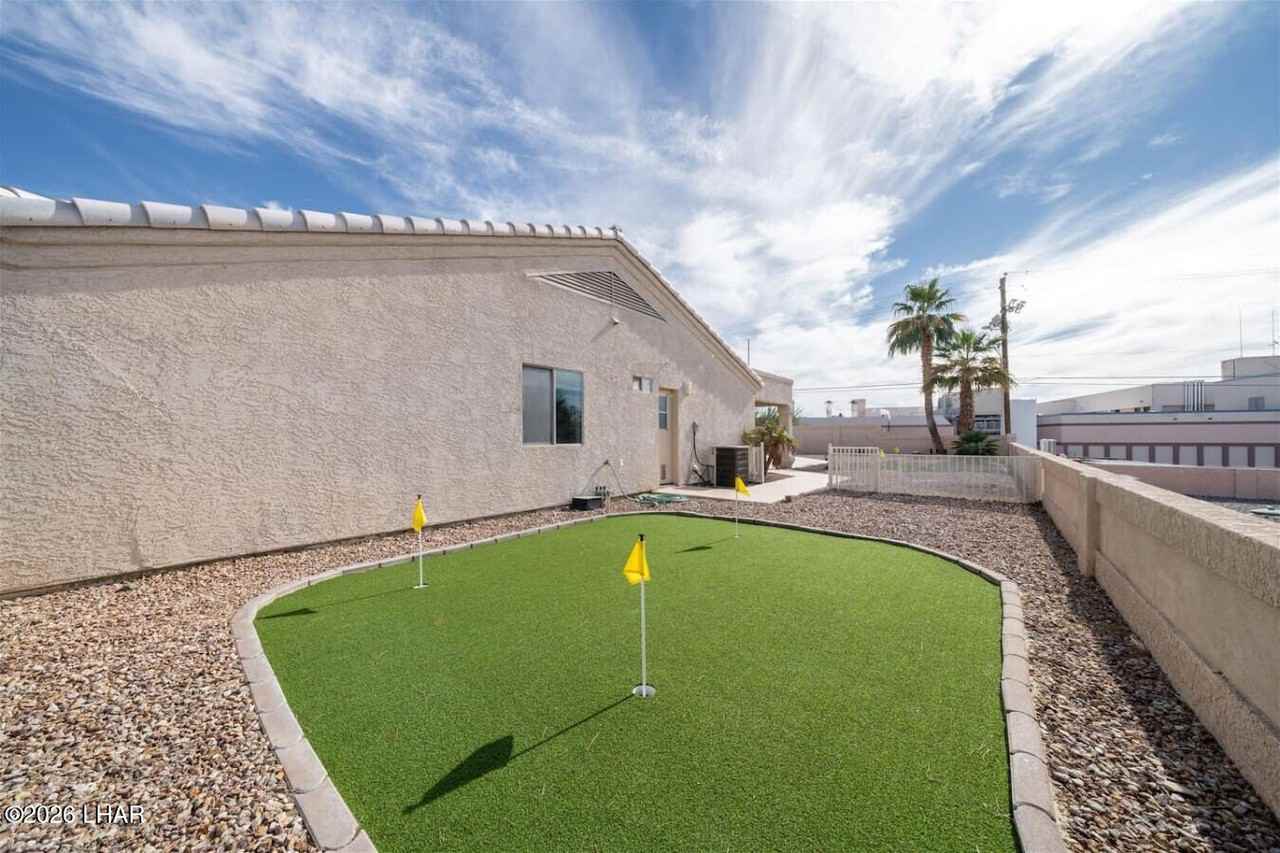 1924 Pima Dr N - Photo 4 of 41