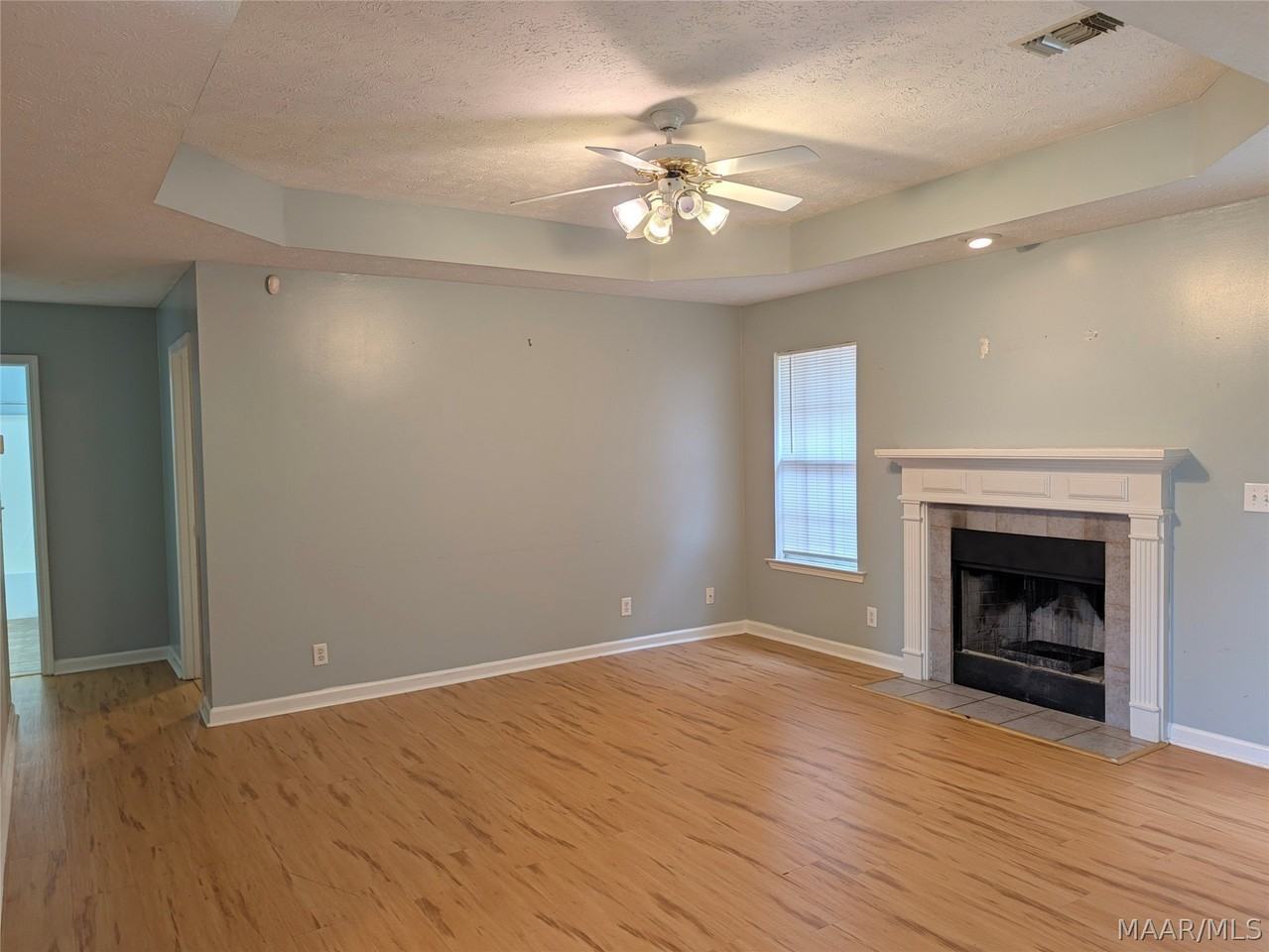 52 Hidden Valley Rd - Photo 4 of 40