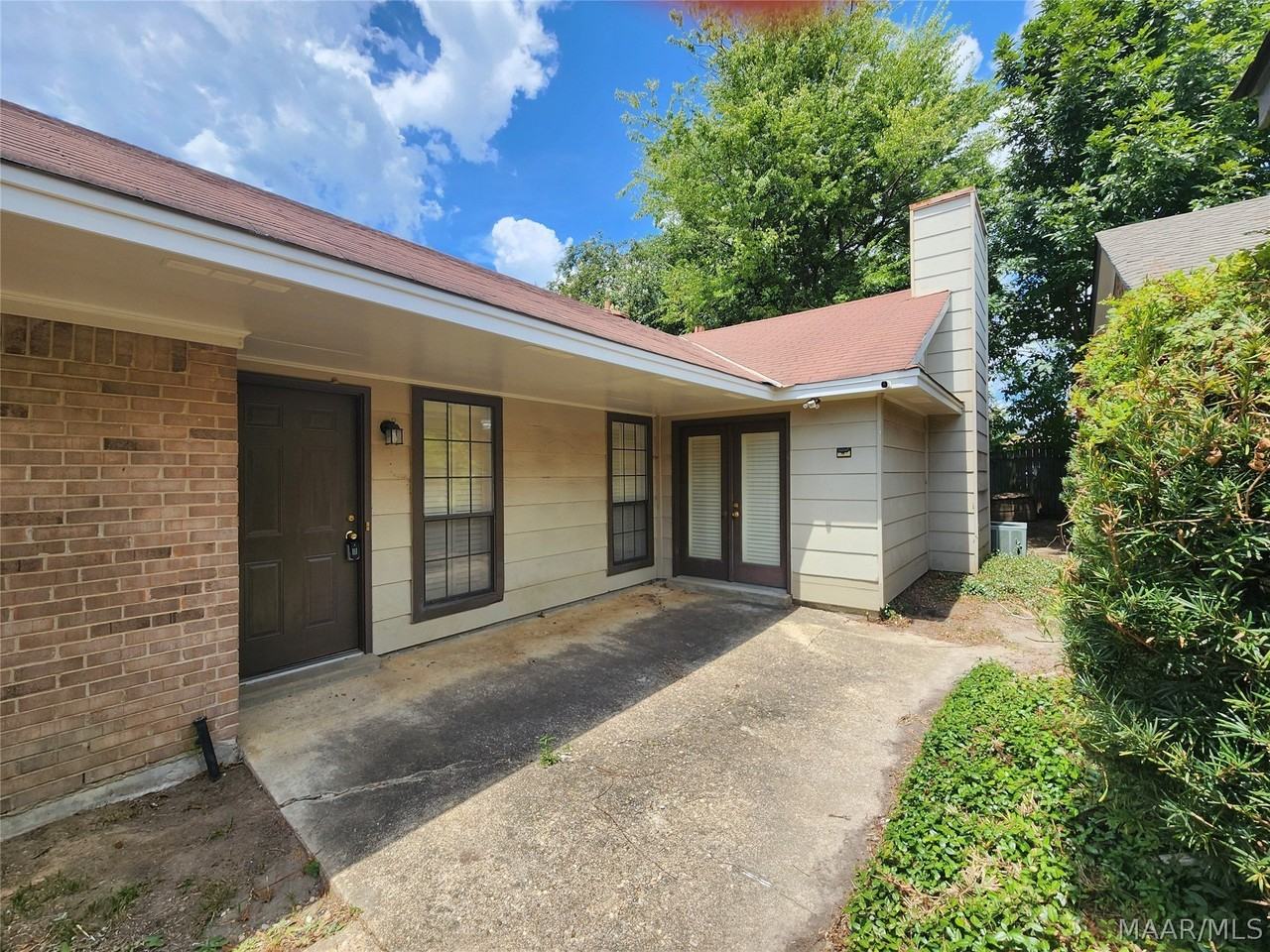 4157 Denton Dr - Photo 5 of 32