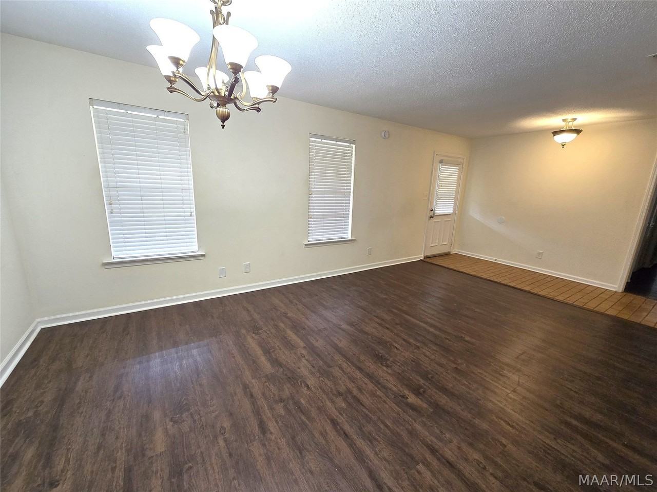 708 Old Creek Rd - Photo 3 of 13