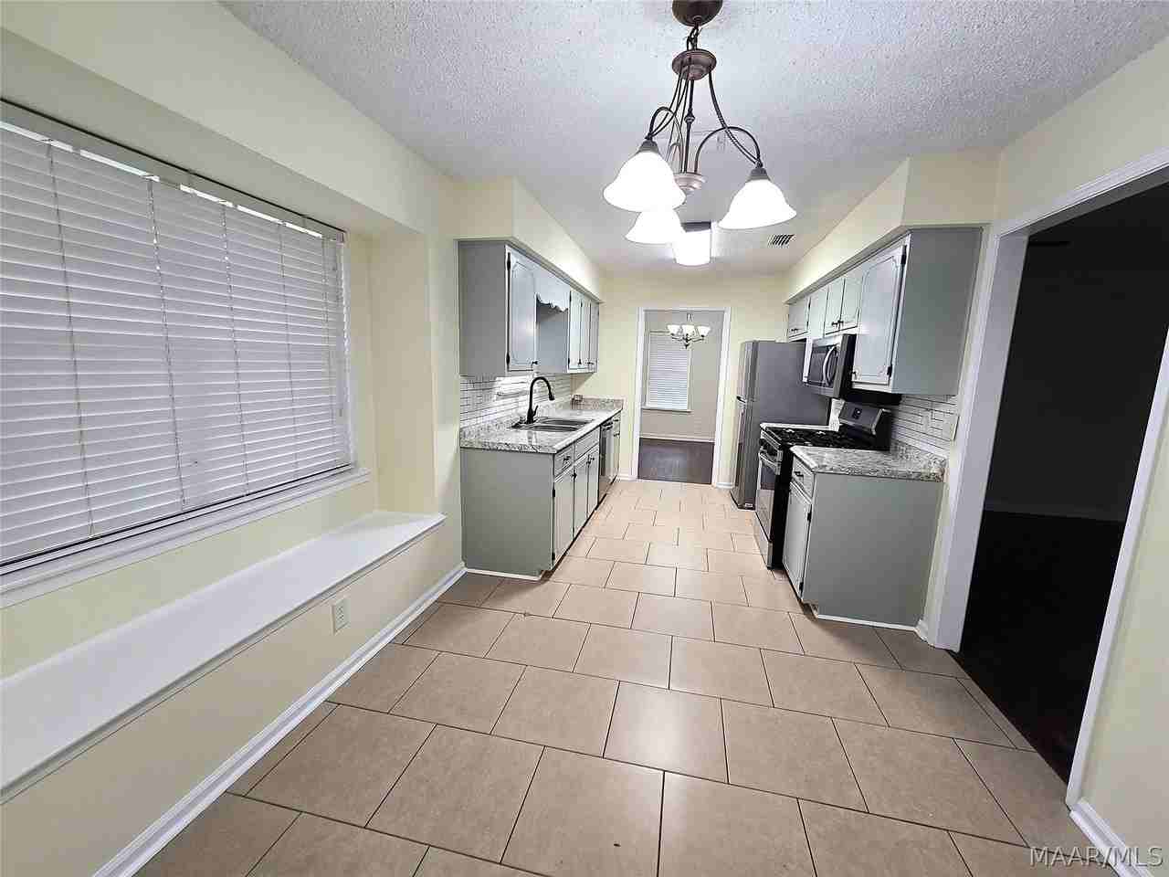 708 Old Creek Rd - Photo 5 of 13