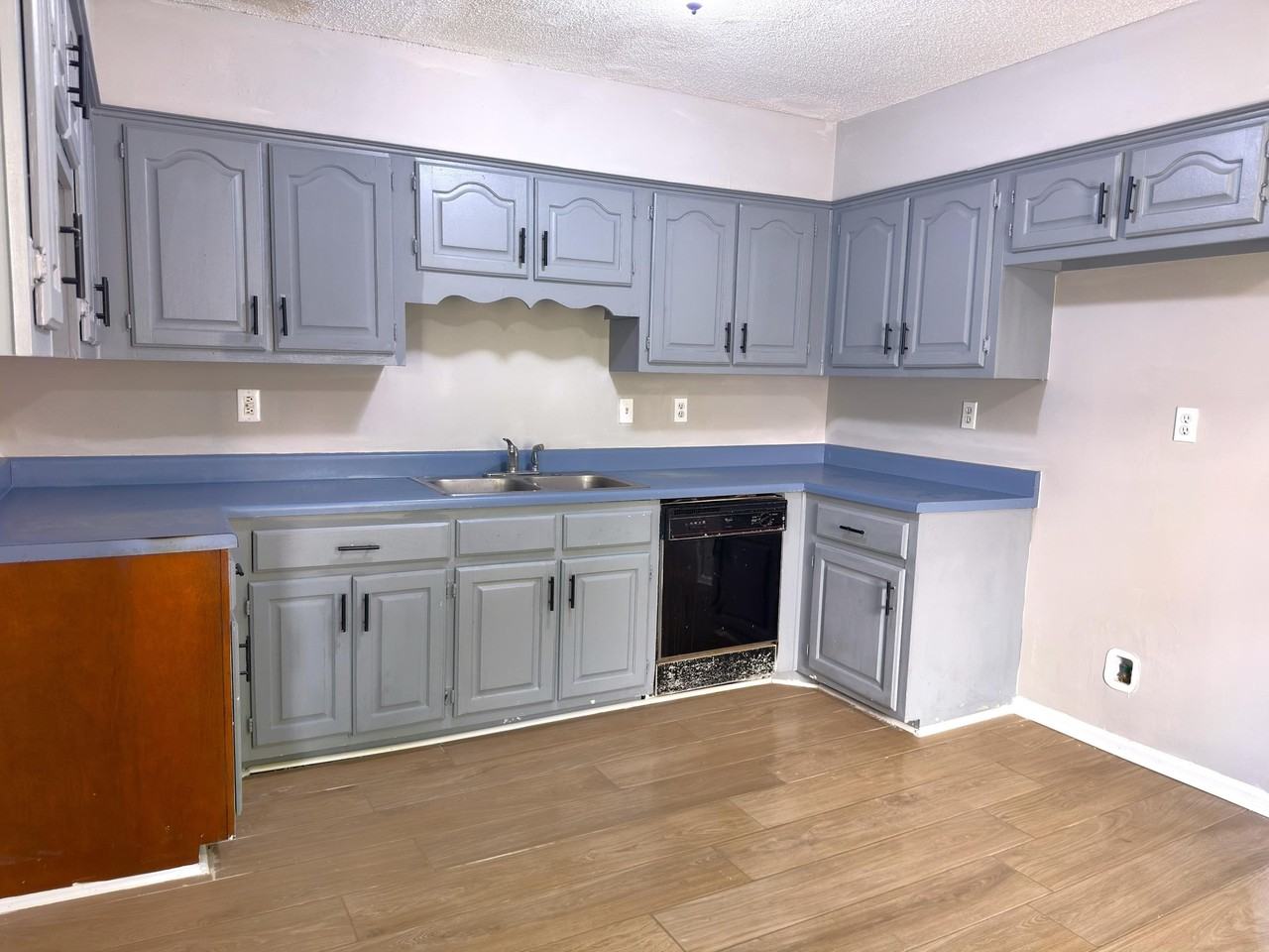 1646 Ronda St - Photo 6 of 18
