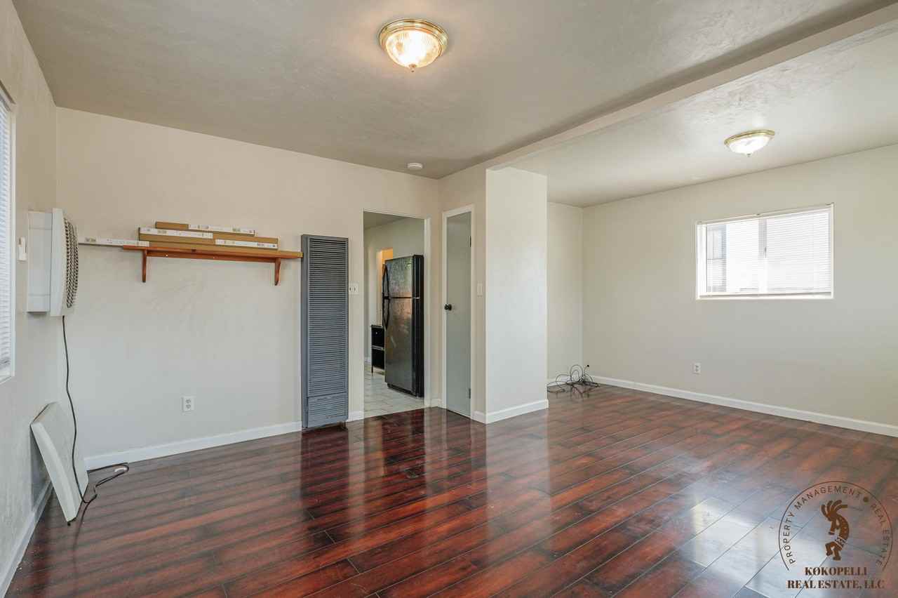 540 W Eighth St #1 - Photo 5 of 24