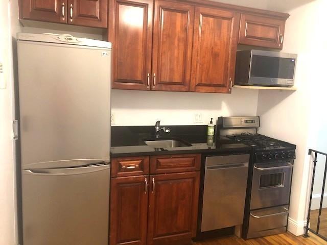 487 W End Ave - Photo 2 of 10