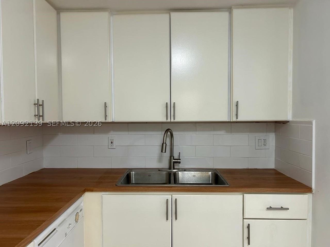 22831 Sw 88th Pl #102 - Photo 4 of 12
