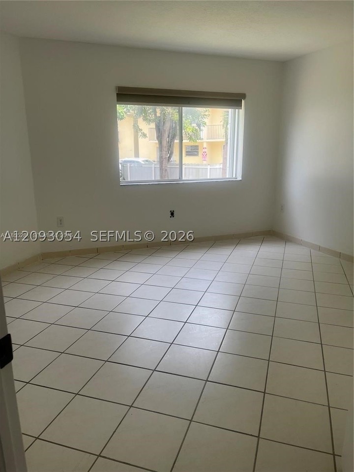 4681 Nw 9th St #107 - Photo 4 of 10