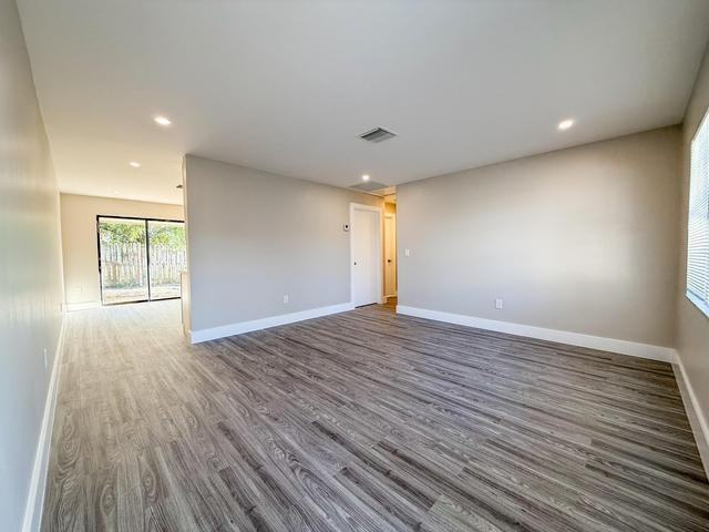 9370 Hi Drive - Photo 6 of 8