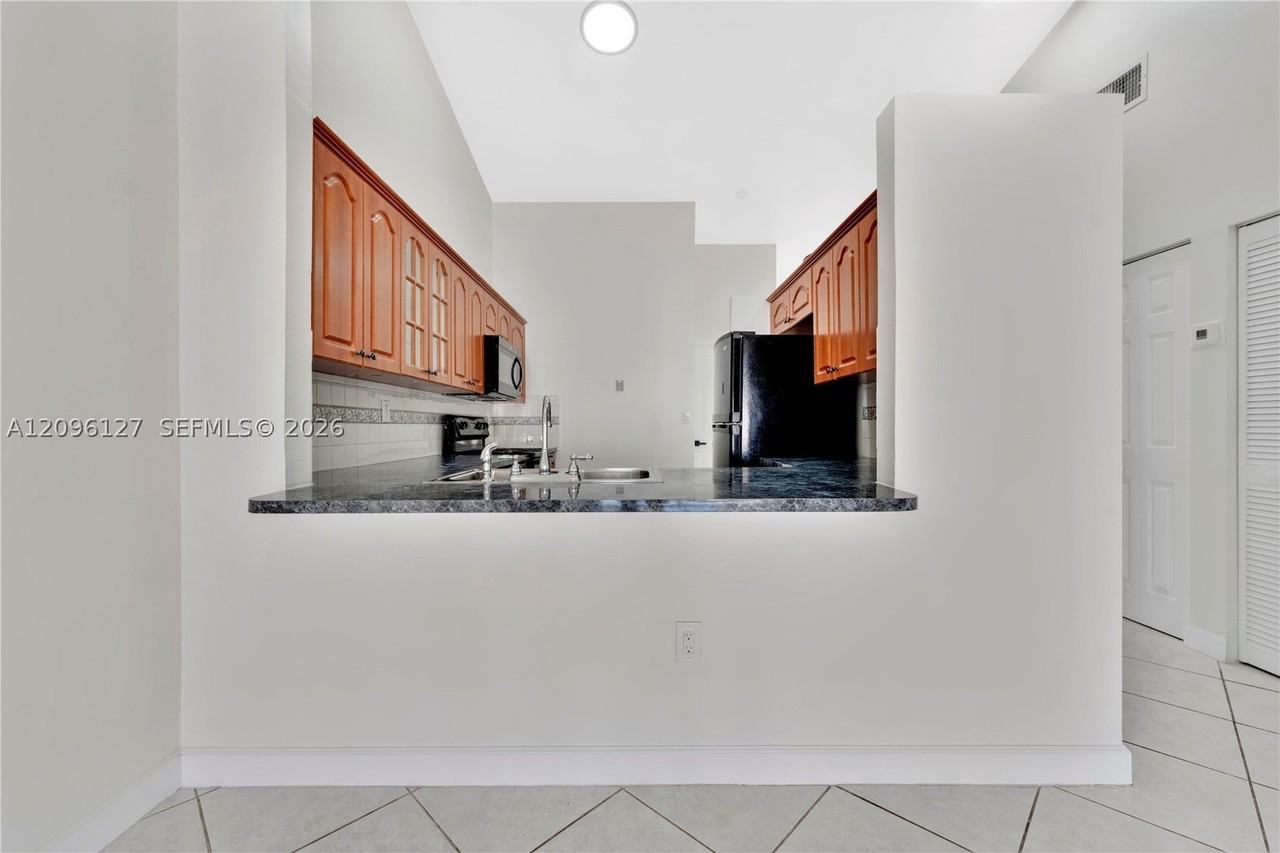 14725 Sw 60th Ter - Photo 5 of 21