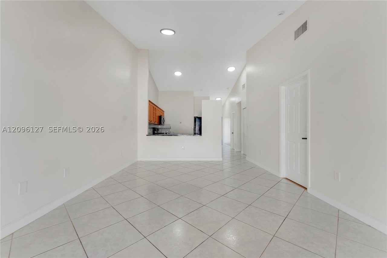 14725 Sw 60th Ter - Photo 6 of 21