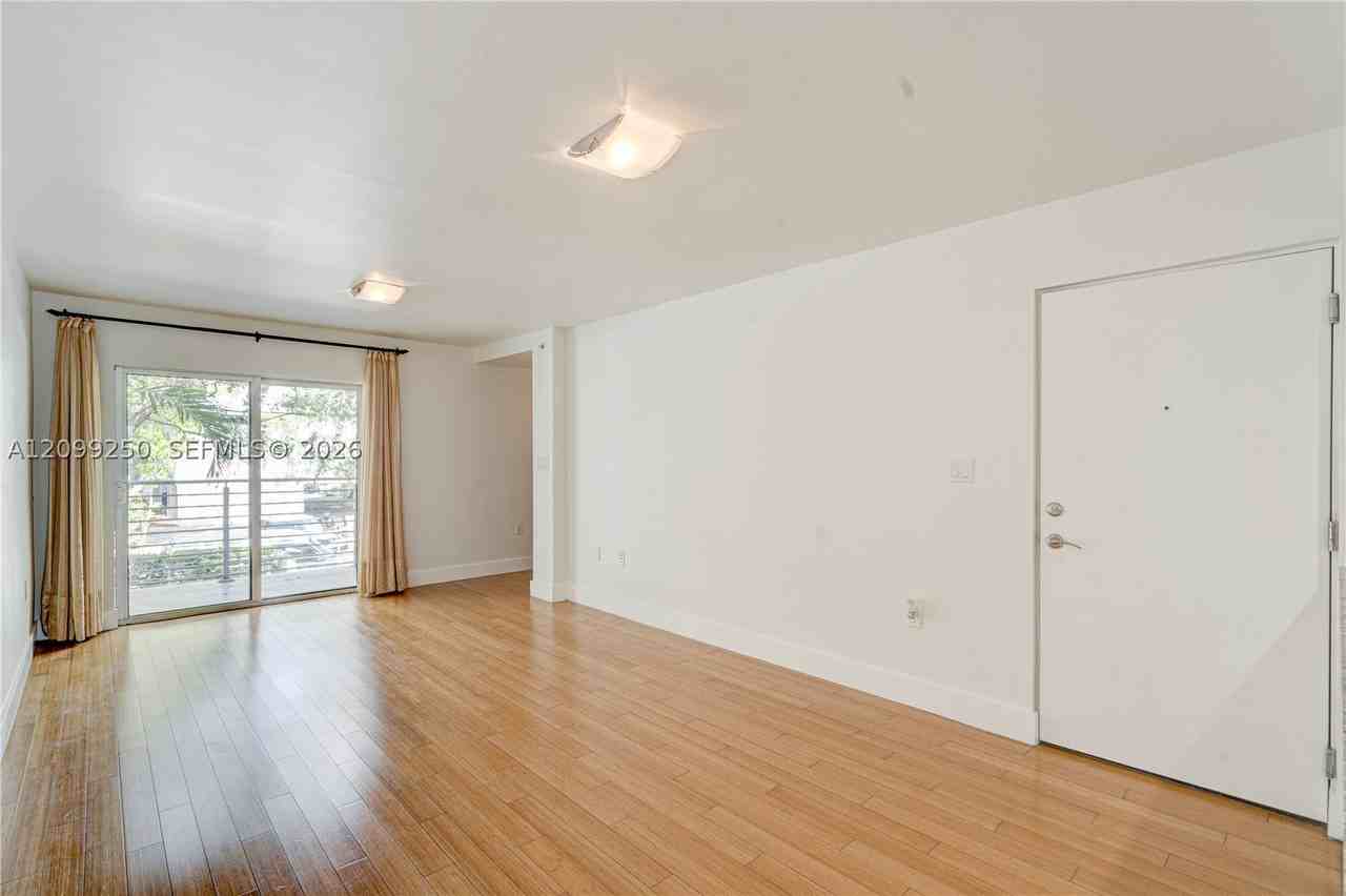 7541 Sw 61st Ave #2 - Photo 7 of 39