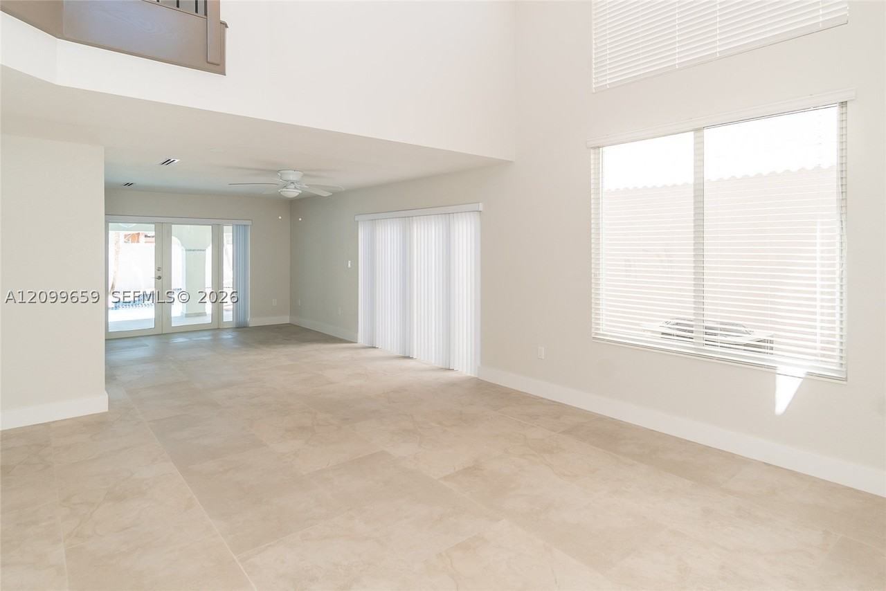 15482 Sw 137th Pl - Photo 3 of 31