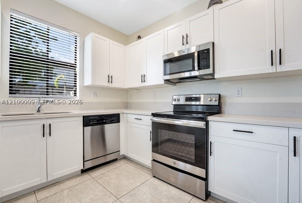 3412 W 106th St #3412 - Photo 6 of 38