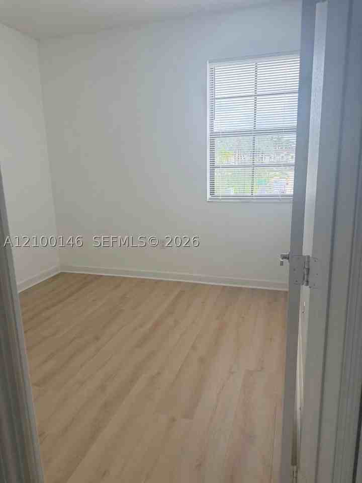 11347 Sw 250th Ter - Photo 4 of 10