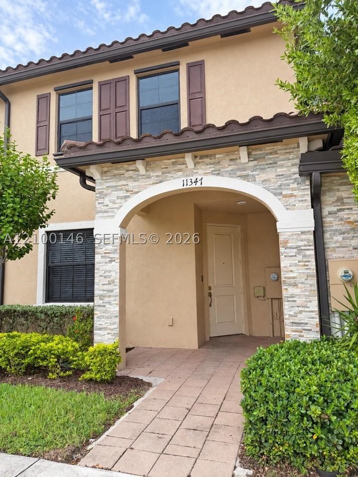 11347 Sw 250th Ter - Photo 7 of 10
