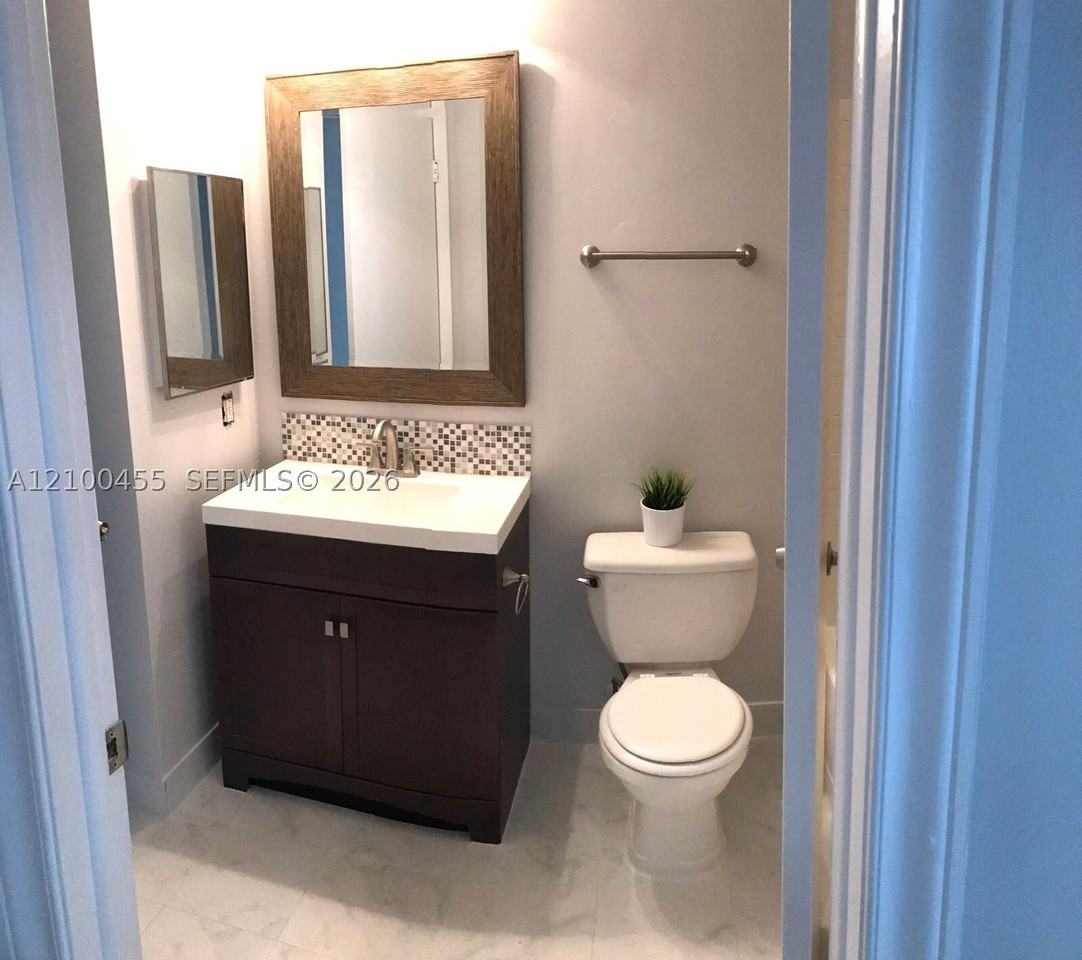 13902 Sw 91st Ter #13902 - Photo 3 of 24