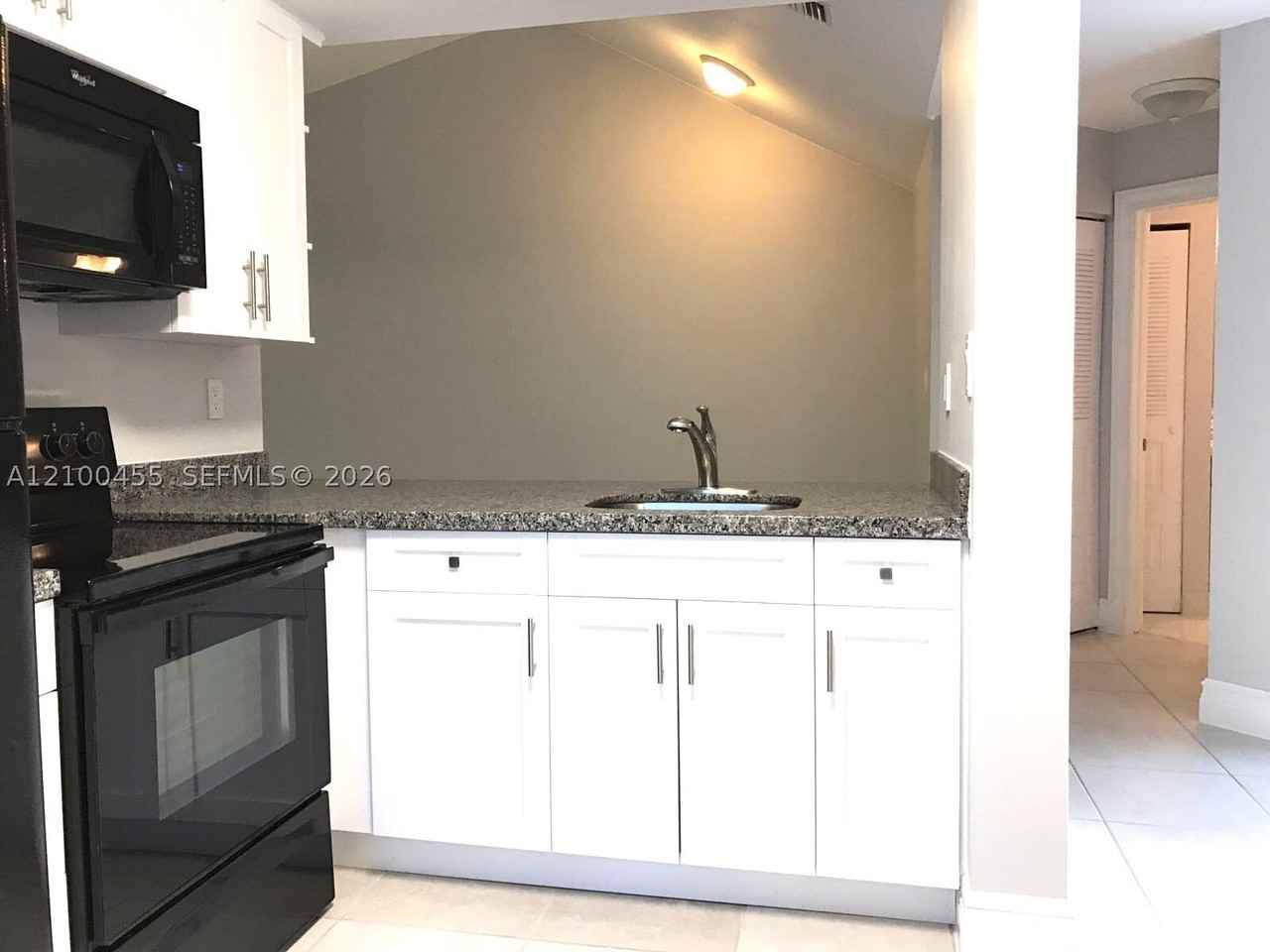 13902 Sw 91st Ter #13902 - Photo 5 of 24