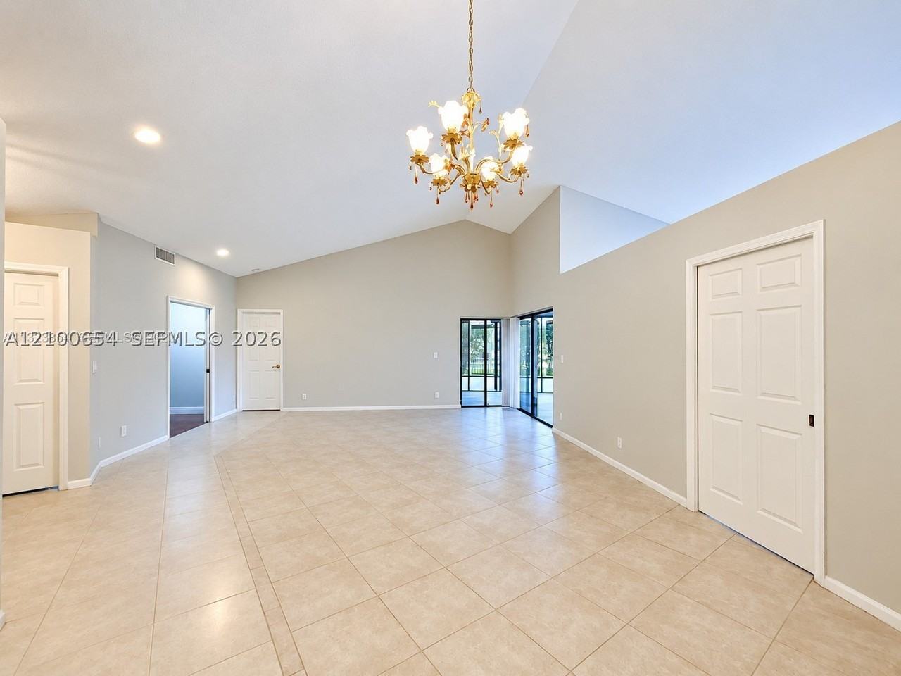 1853 Nw 109th Ave - Photo 3 of 20