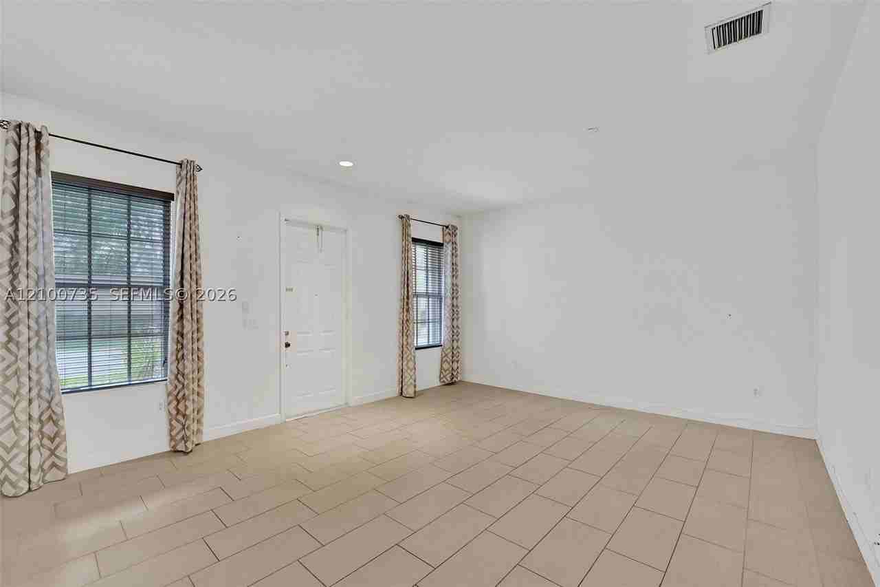 475 Sw 147th Ter #6-48 - Photo 3 of 23