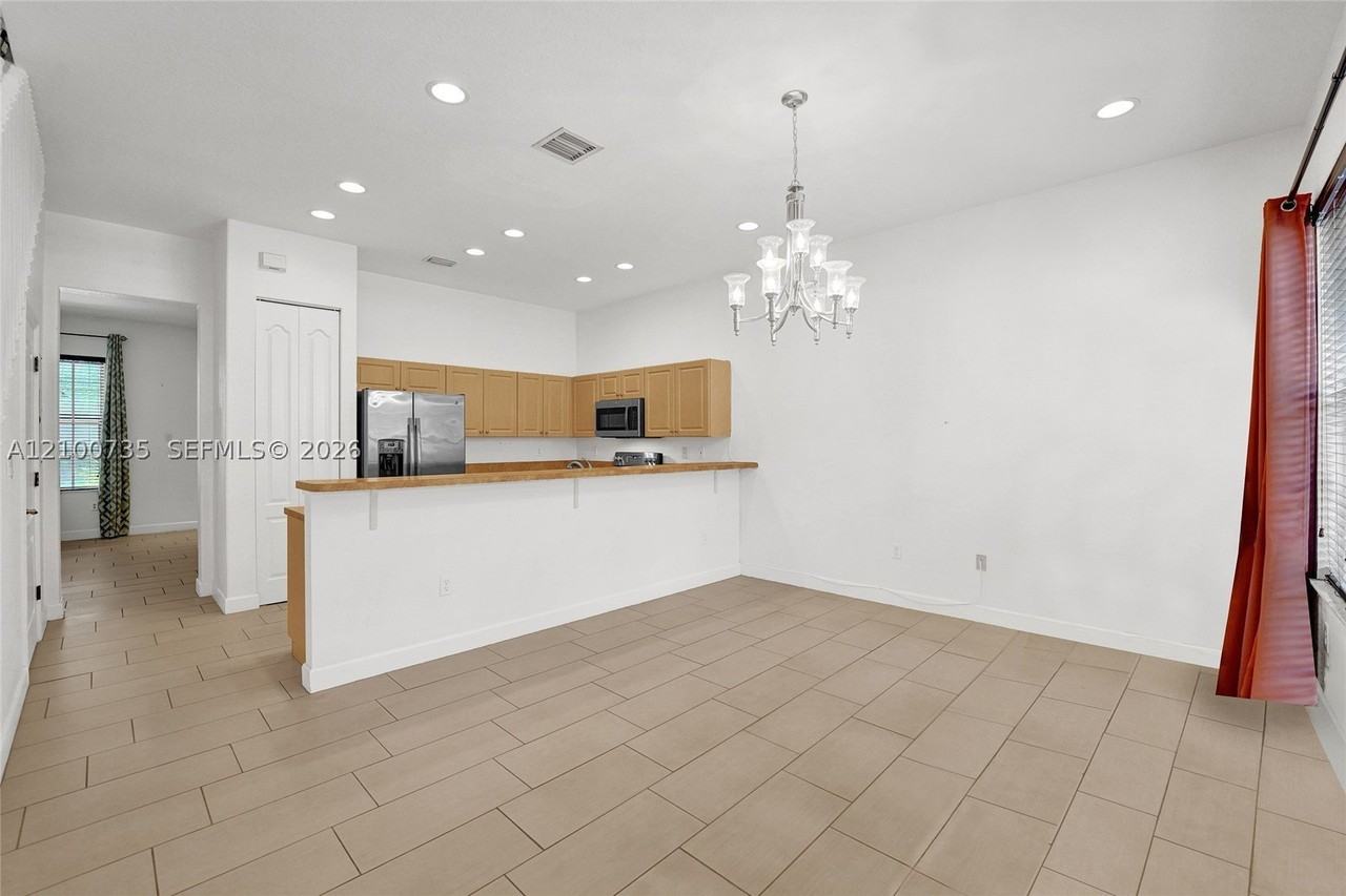 475 Sw 147th Ter #6-48 - Photo 6 of 23