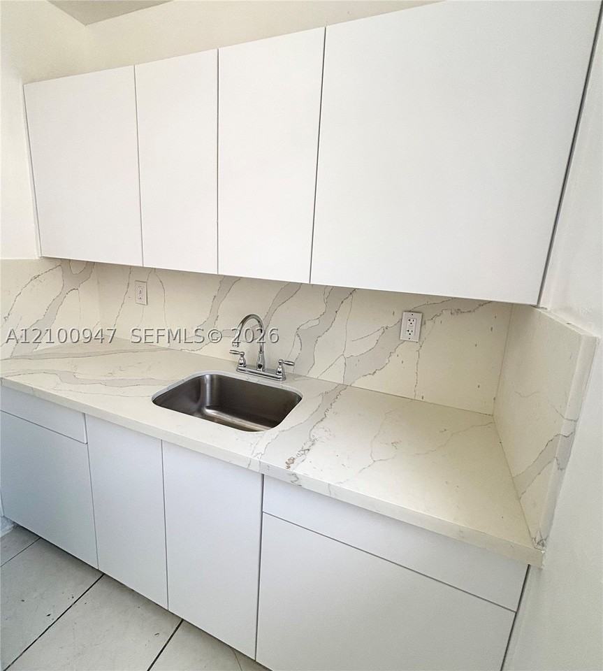 29 Navarre Ave #6 - Photo 2 of 6