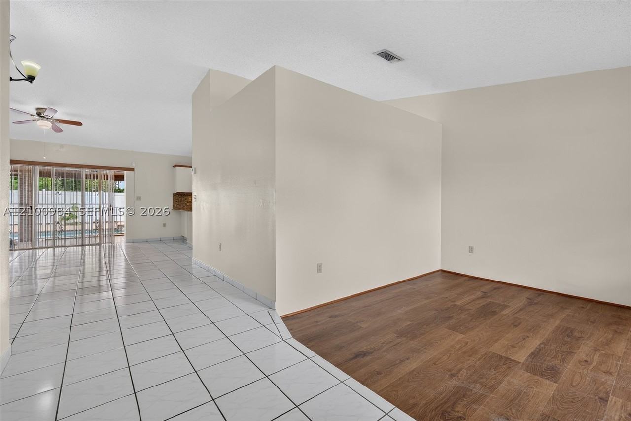 13889 Sw 158th Ter #13889 - Photo 6 of 50