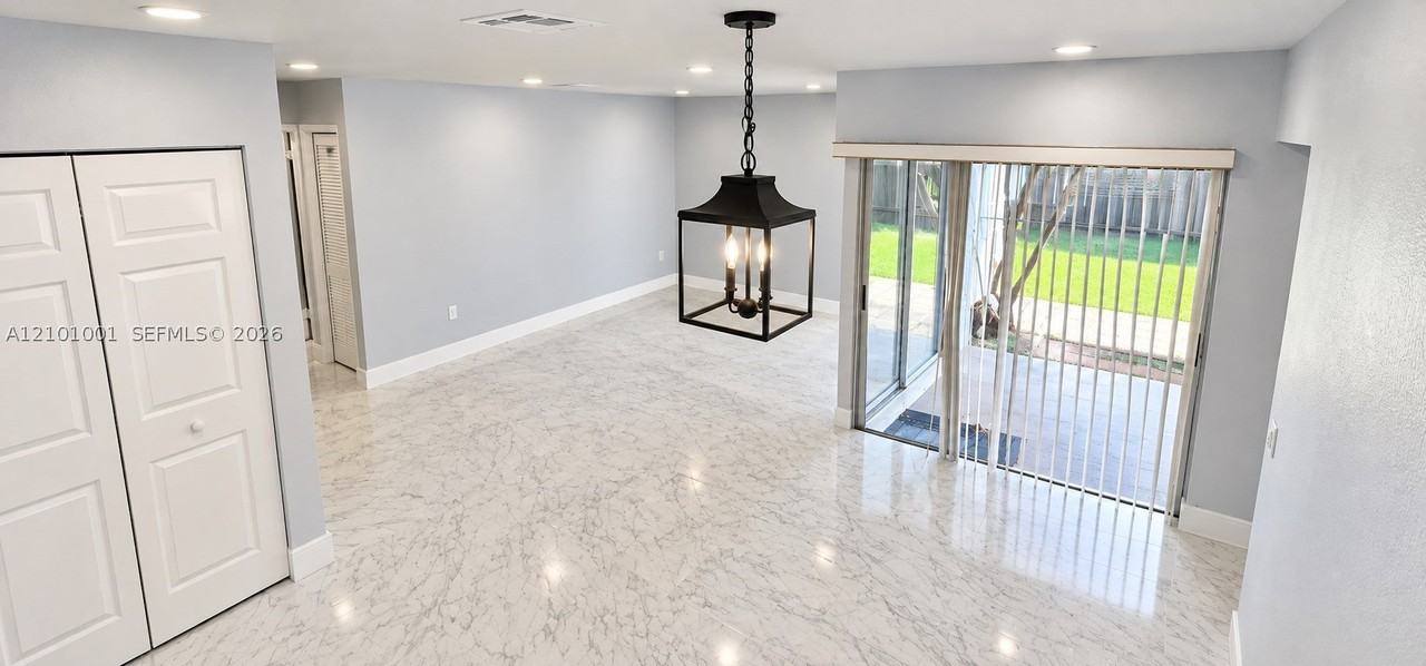20551 Sw 126th Ave #20551 - Photo 7 of 18