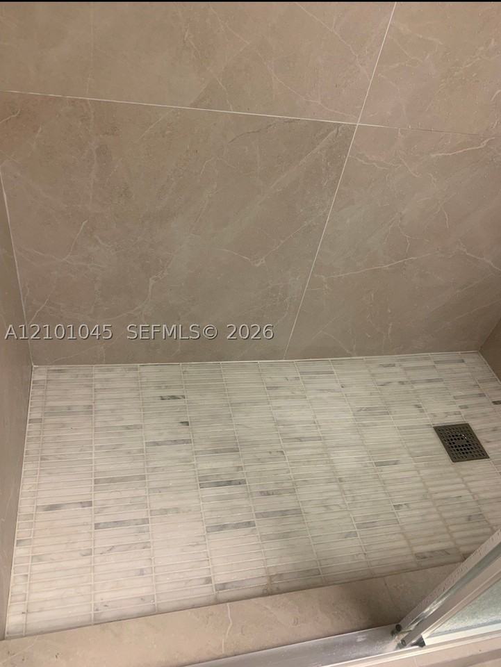 300 Berkley Rd #312 - Photo 5 of 10