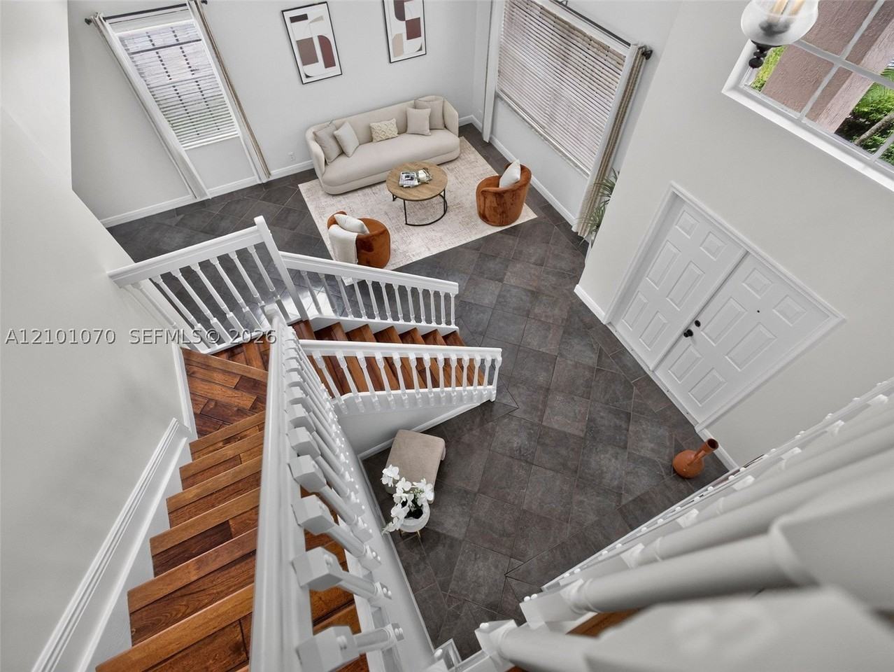 1012 Cedar Falls Dr - Photo 4 of 40