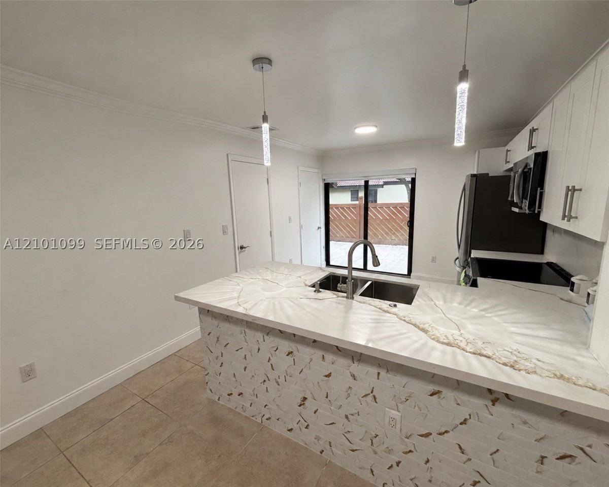 9434 Sw 123rd Ct #9434 - Photo 7 of 28
