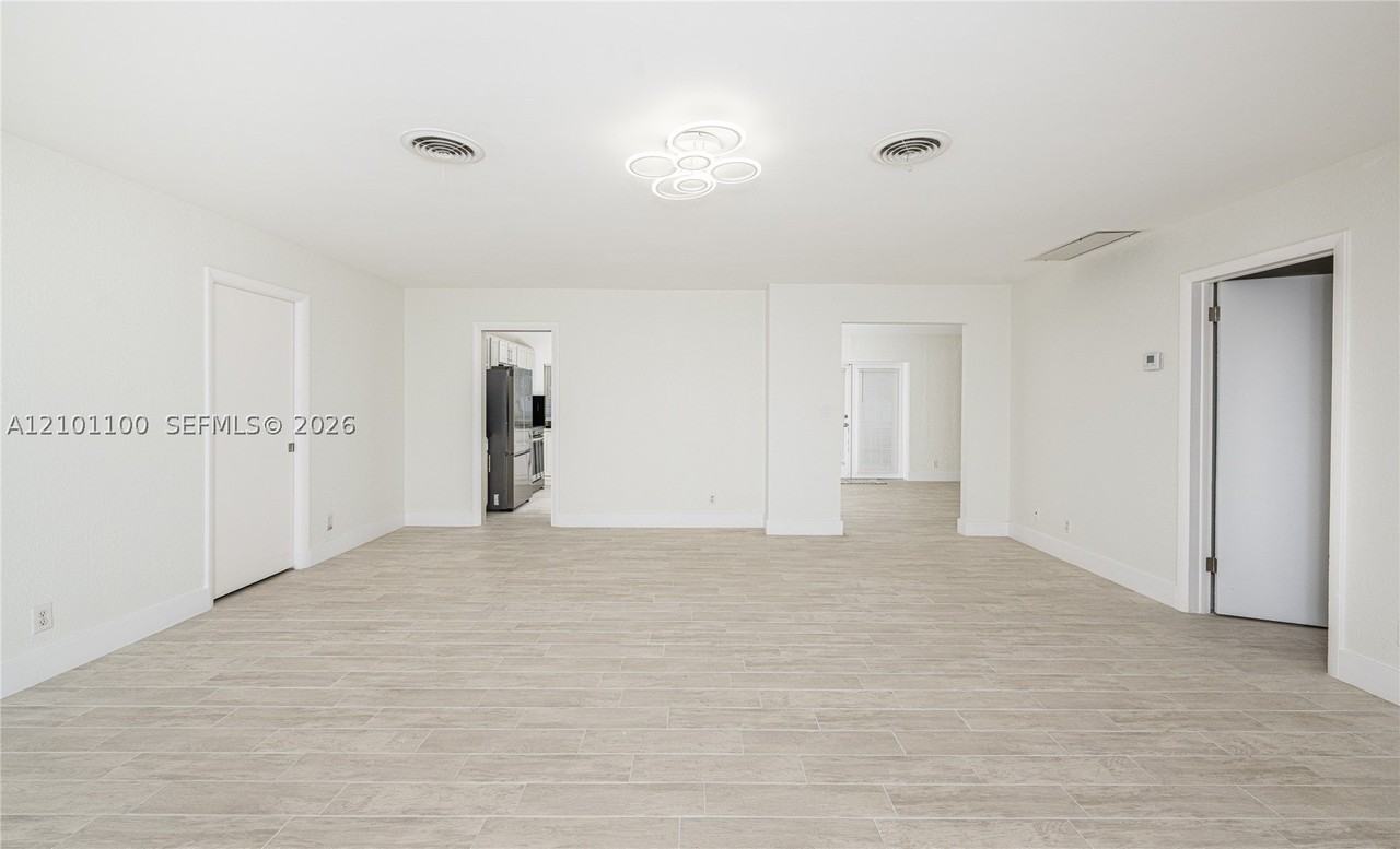 5316 Buchanan St #0 - Photo 6 of 50