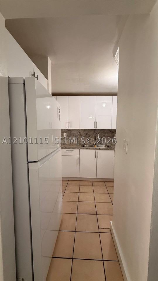 1950 W 56th St #2210B - Photo 7 of 25