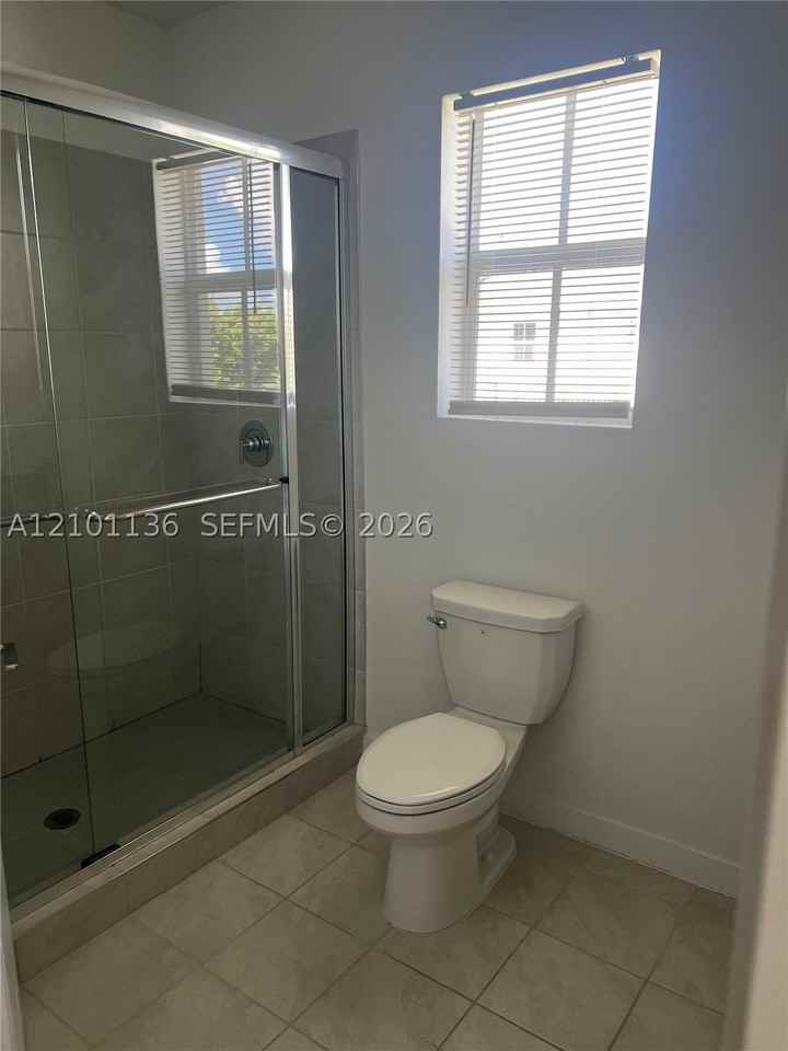 793 Se 19th St - Photo 7 of 15