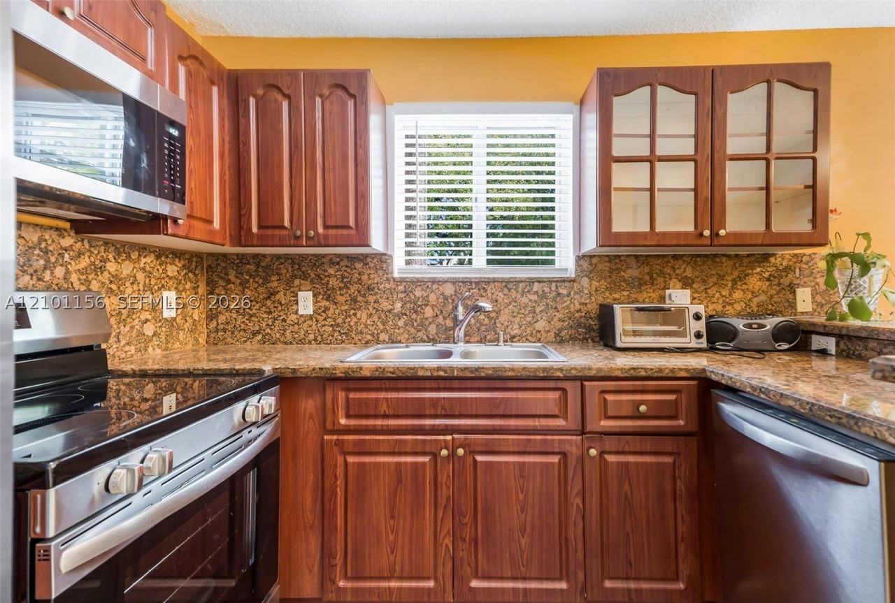 2125 Nw 77th Way #101 - Photo 5 of 30
