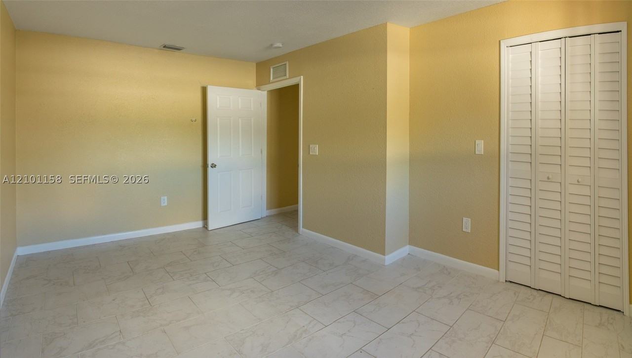 8846 Sw 25th St #8846 - Photo 3 of 13