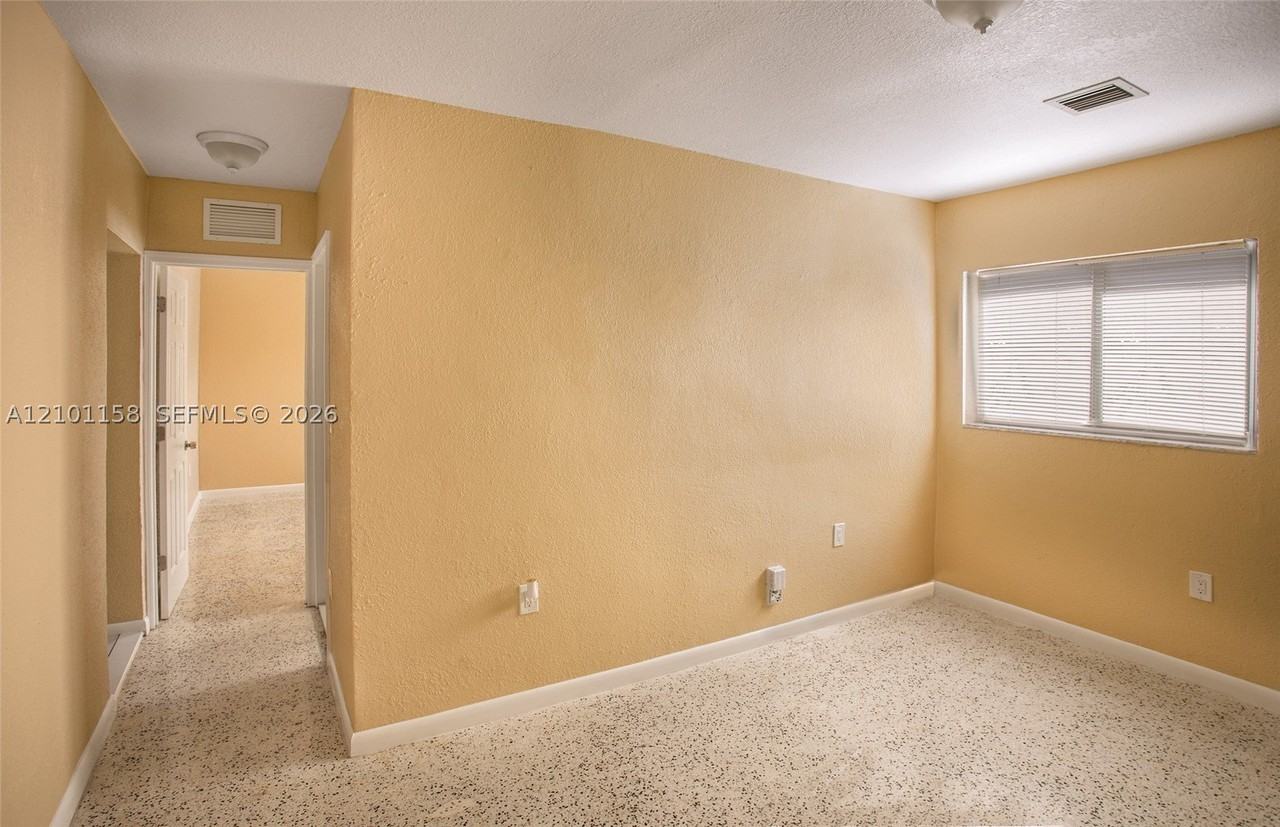 8846 Sw 25th St #8846 - Photo 6 of 13