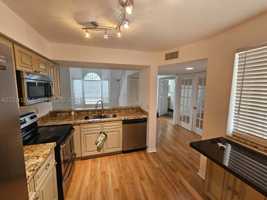 featured image of 2206 Glenmoor Dr #2206