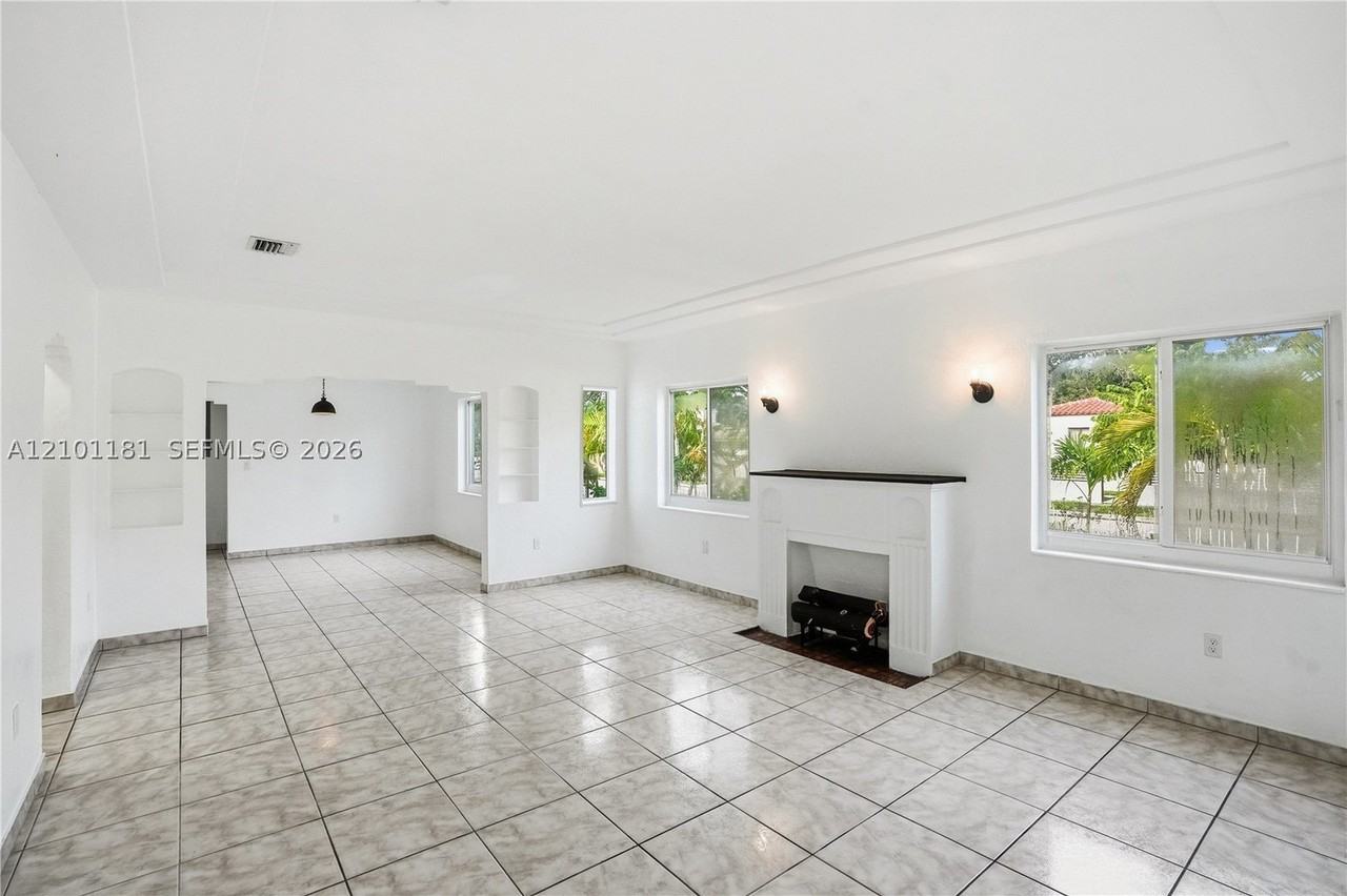 1550 Sw 13th St - Photo 2 of 28