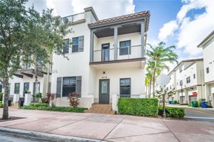 featured image of 8478 Nw 52nd St