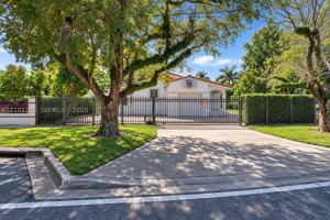 featured image of 371 Sw 29th Rd