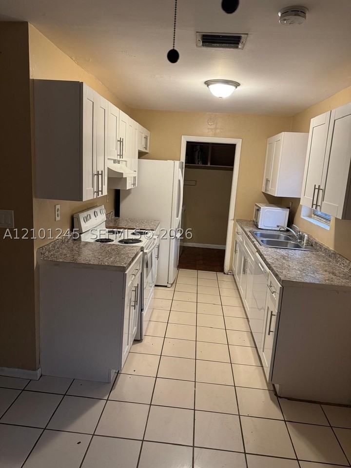 5831 Grant St #5837 - Photo 7 of 11