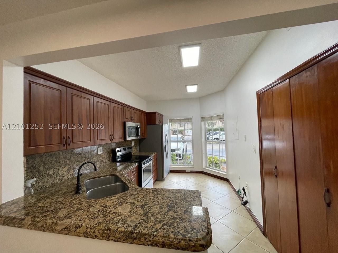 14255 Sw 57th Ln #8-1 - Photo 5 of 15