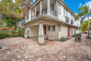 featured image of 555 Peachtree Rd #555