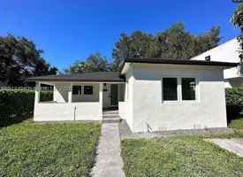 featured image of 4916 Washington Dr
