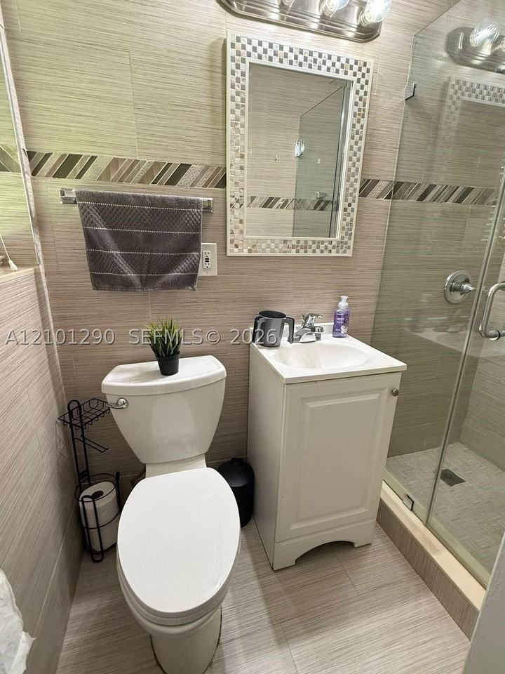 1020 Ne 172nd Ter - Photo 3 of 8